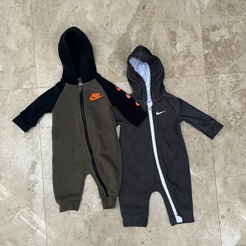 Baby boy Nike fleece lined onesie bundle size 3 months